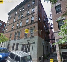 4 Champney Pl, Unit 3 in Boston, MA - Building Photo