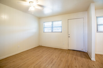 Flatland Apartments in Lubbock, TX - Building Photo - Interior Photo