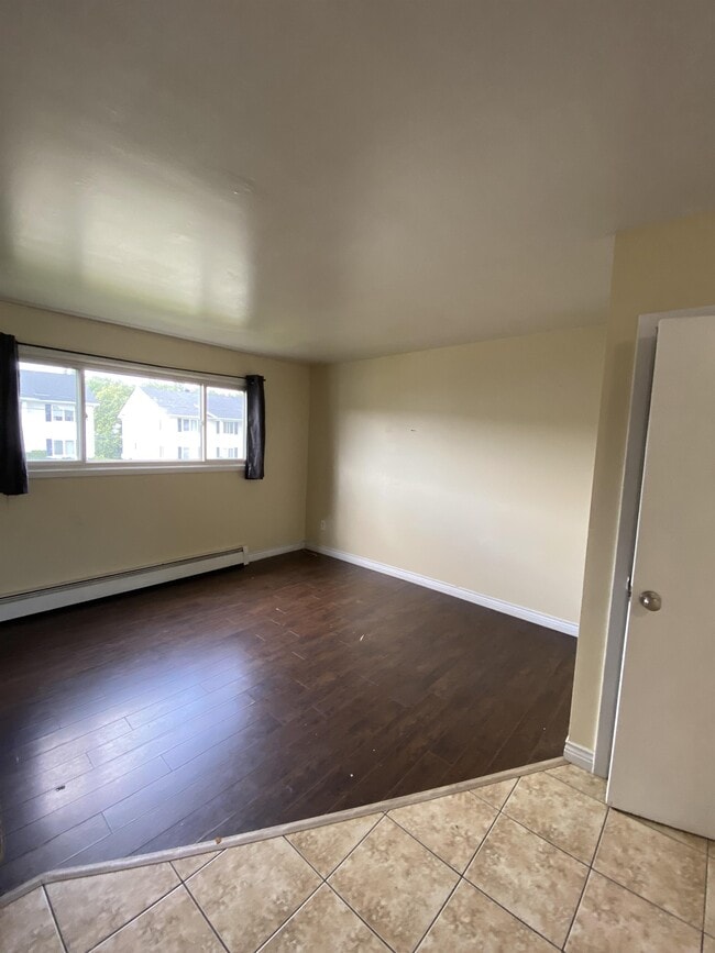 60 Kendra St in Moncton, NB - Building Photo - Building Photo