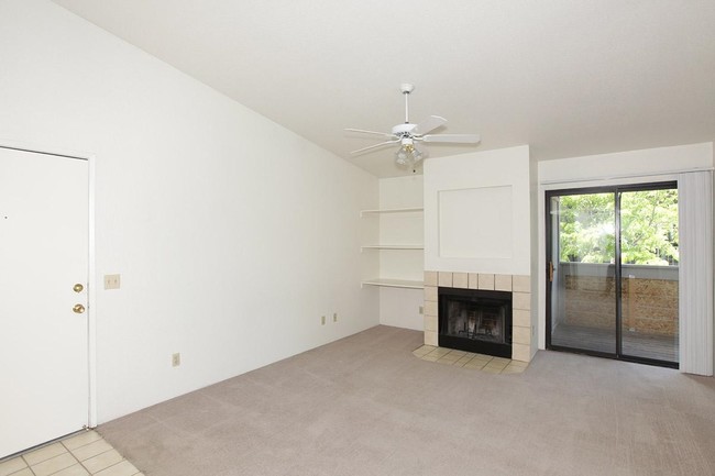 Forest Meadows Apartments in Flagstaff, AZ - Foto de edificio - Interior Photo
