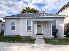 1430 E Lyndale Ave in Helena, MT - Building Photo