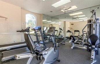 2325 Del Mar Way # 103, Unit 103 in Corona, CA - Building Photo - Building Photo