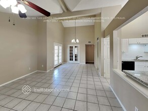 10051 Horseshoe Bend Dr in Houston, TX - Building Photo - Building Photo