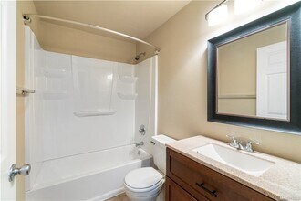 4104 7th St SW in Puyallup, WA - Building Photo - Building Photo
