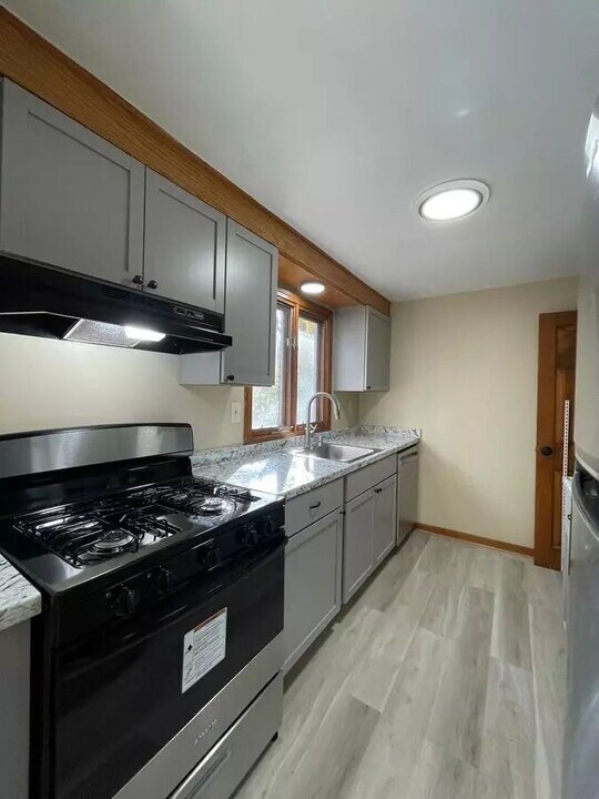 15 Briarwood Rd in Haverhill, MA - Building Photo