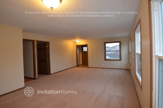 1172 Cactus Trail in Carol Stream, IL - Building Photo - Building Photo