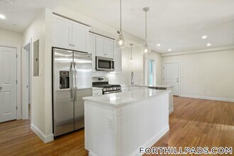 137 Thornton St in Boston, MA - Building Photo - Building Photo