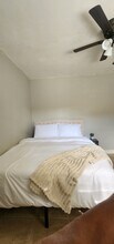 137 NE Monroe Cir N in St. Petersburg, FL - Building Photo - Building Photo