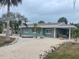 720 E Gulf Blvd in Indian Rocks Beach, FL - Building Photo