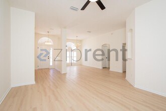 10721 Long Cove Ct in Jacksonville, FL - Building Photo - Building Photo