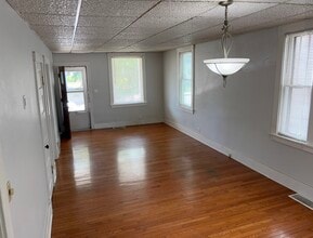 2113 W Sherman Ave in West Peoria, IL - Building Photo - Building Photo