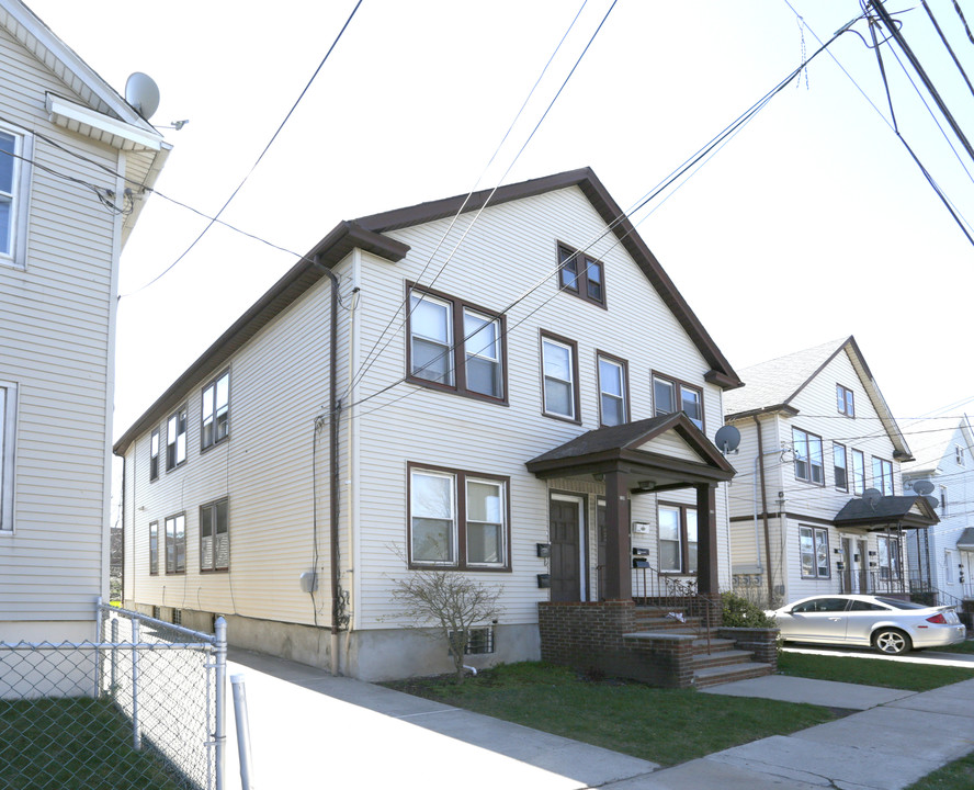 724-726 Fay Ave in Elizabeth, NJ - Building Photo