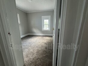 4056 E 136th St in Cleveland, OH - Building Photo - Building Photo