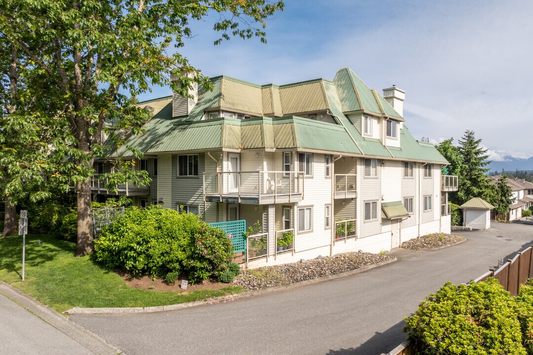22275 123 Av in Maple Ridge, BC - Building Photo