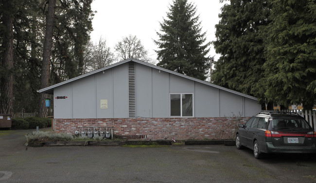 18250 SW Shaw St in Beaverton, OR - Building Photo - Building Photo