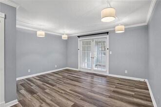 80 Montre Square NW in Atlanta, GA - Building Photo - Building Photo