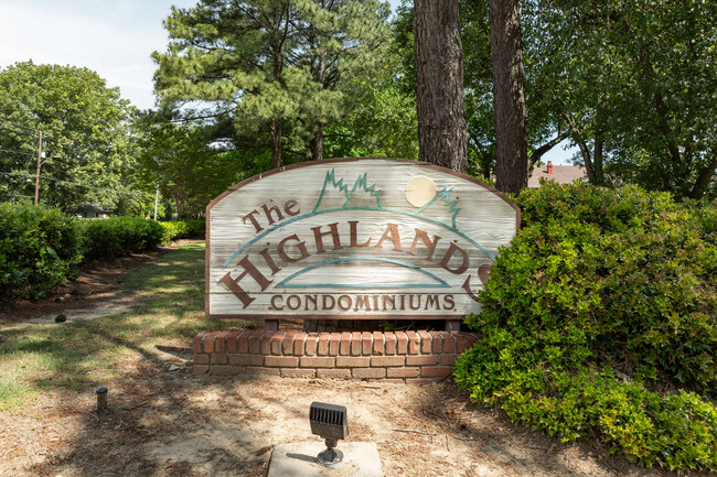 The Highlands Condominiums in Bartlett, TN - Building Photo - Building Photo