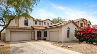 4613 E Tumbleweed Dr in Cave Creek, AZ - Building Photo