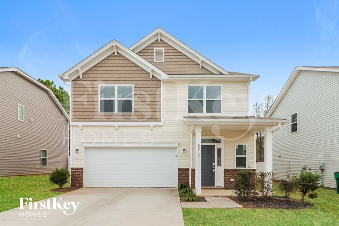 8212 Williams Farm Dr in Charlotte, NC - Building Photo