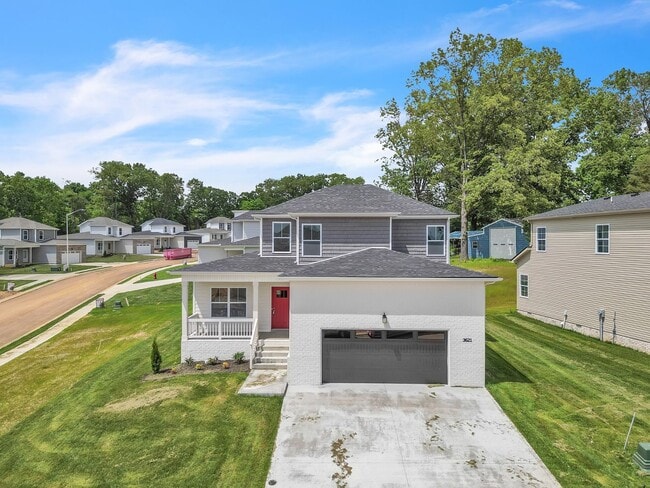property at 501 N Halifax Ct