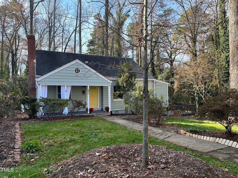 2811 Gordon St in Raleigh, NC - Building Photo