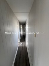 681 Main Rd N in Hampden, ME - Building Photo - Building Photo