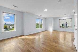 458 Pacific Ave in Jersey City, NJ - Building Photo - Building Photo