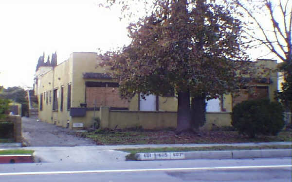 601 N Alhambra Ave in Monterey Park, CA - Building Photo