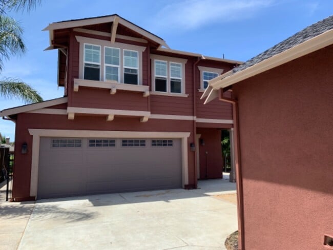 2575 Kellogg Loop in Livermore, CA - Building Photo - Building Photo
