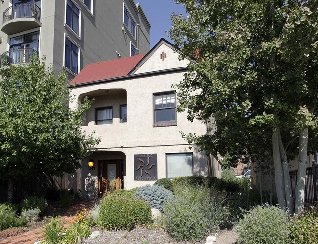 1763 Central St in Denver, CO - Building Photo - Building Photo