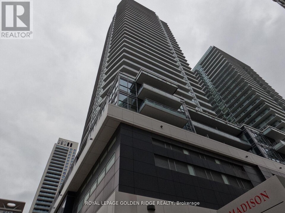 89-1089 Dunfield Ave in Toronto, ON - Building Photo