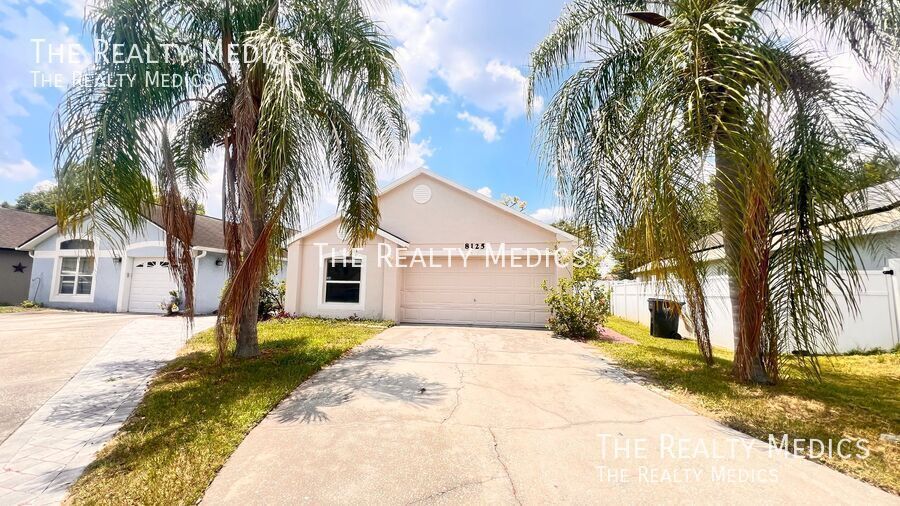 8125 Golden Chickasaw Cir in Orlando, FL - Building Photo