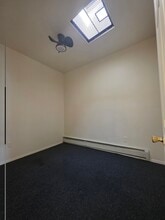 317 E 169th St, Unit 2 in Bronx, NY - Foto de edificio - Building Photo