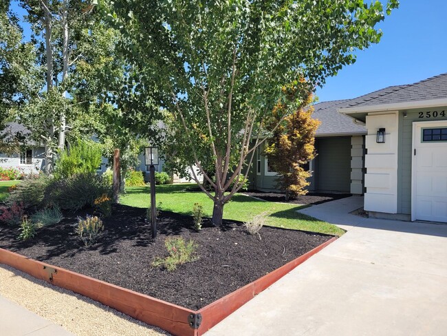 2504 N Turnberry Way in Meridian, ID - Building Photo - Building Photo