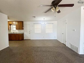 1408 Larchmont Pl in Wichita Falls, TX - Building Photo - Building Photo