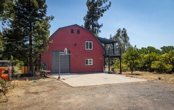 12860 Grant St in Yucaipa, CA - Building Photo - Building Photo