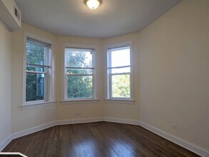 2814 N Troy St in Chicago, IL - Building Photo - Building Photo