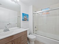 185 SE 14th Ter, Unit 1109 in Miami, FL - Building Photo - Building Photo