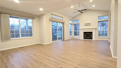 1628 Columbia Cir in Bartlett, IL - Building Photo - Building Photo