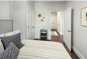 40 Clearway St, Unit #1 in Boston, MA - Building Photo