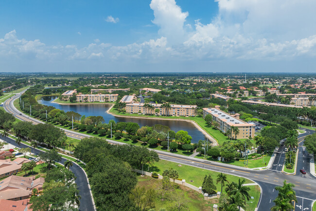 Regal Shores Condos in Boynton Beach, FL - Building Photo - Building Photo