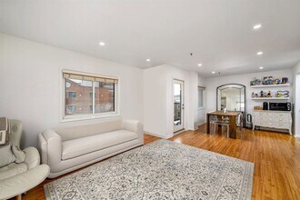 476 Monmouth St in Jersey City, NJ - Foto de edificio - Building Photo