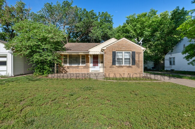property at 853 N Terrace Dr