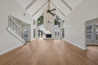 1706 Cedar Creek Ct in Houston, TX - Building Photo - Building Photo