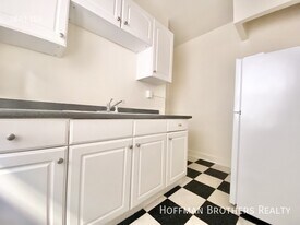 447 S Grand View St, Unit 102 in Los Angeles, CA - Building Photo