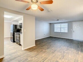 4850 Flora Ave in Holiday, FL - Building Photo - Building Photo