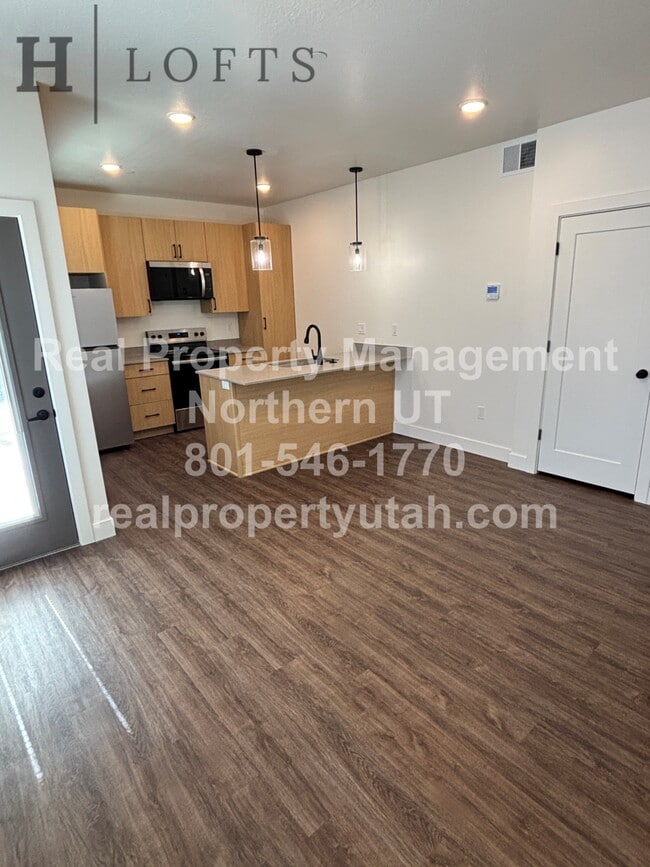 H Lofts in Layton, UT - Building Photo - Building Photo