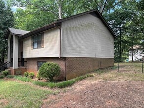 101 Cameron Rd in Forest, VA - Building Photo - Building Photo