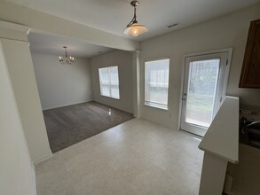 3621 Pinkham Way in Raleigh, NC - Foto de edificio - Building Photo