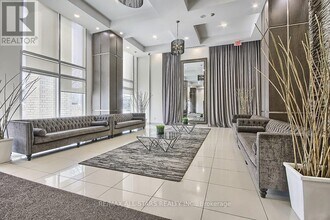2756-2756 Old Leslie St in Toronto, ON - Building Photo - Building Photo